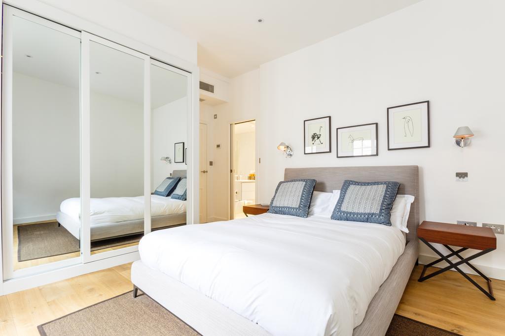 Cockspur Street, 3 Bedrooms London Exterior photo